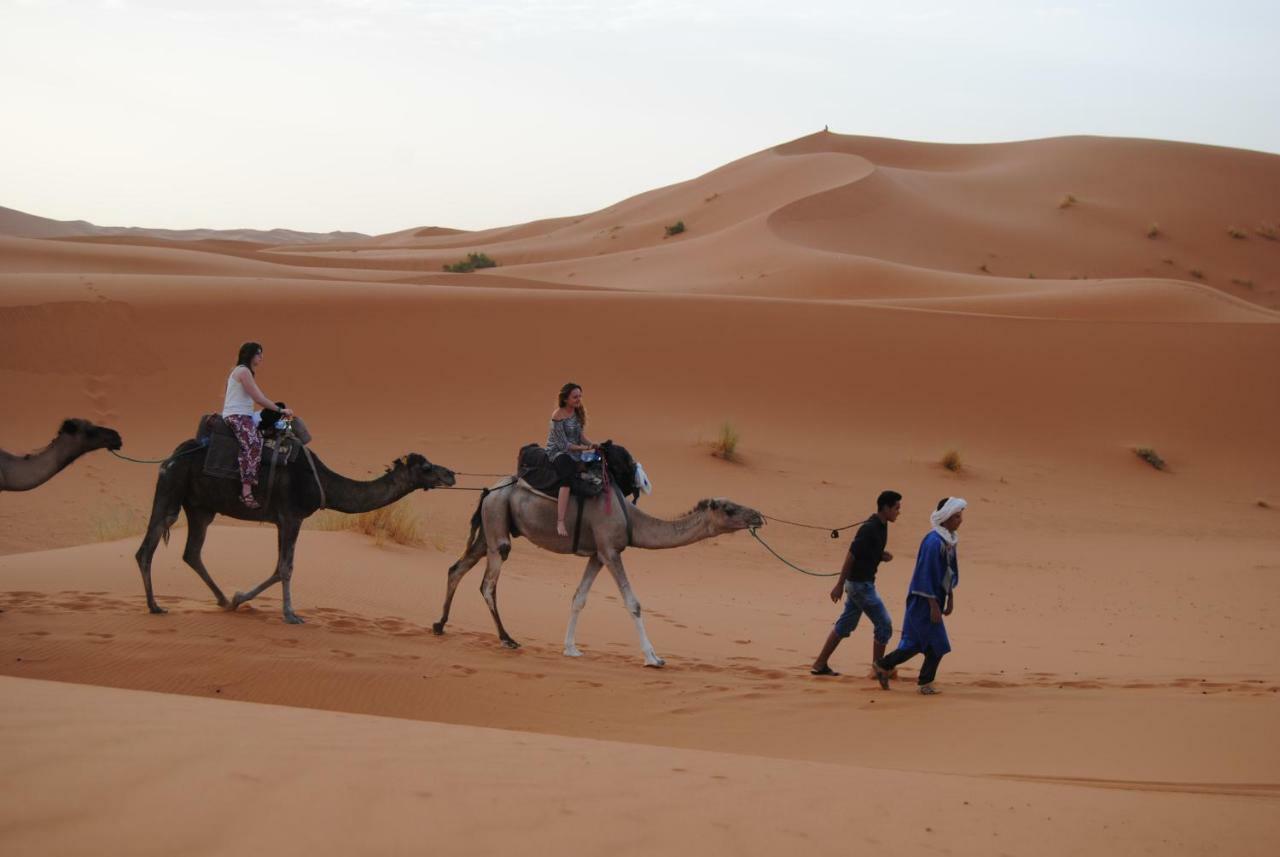 Riad Hotel Les Flamants Merzouga Exterior foto